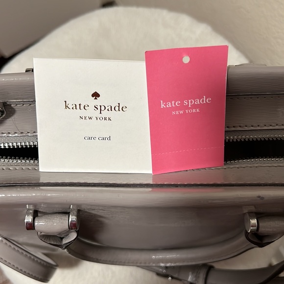♠️ Authentic Kate Spade purse with strap!♠️ - Picture 7 of 7
